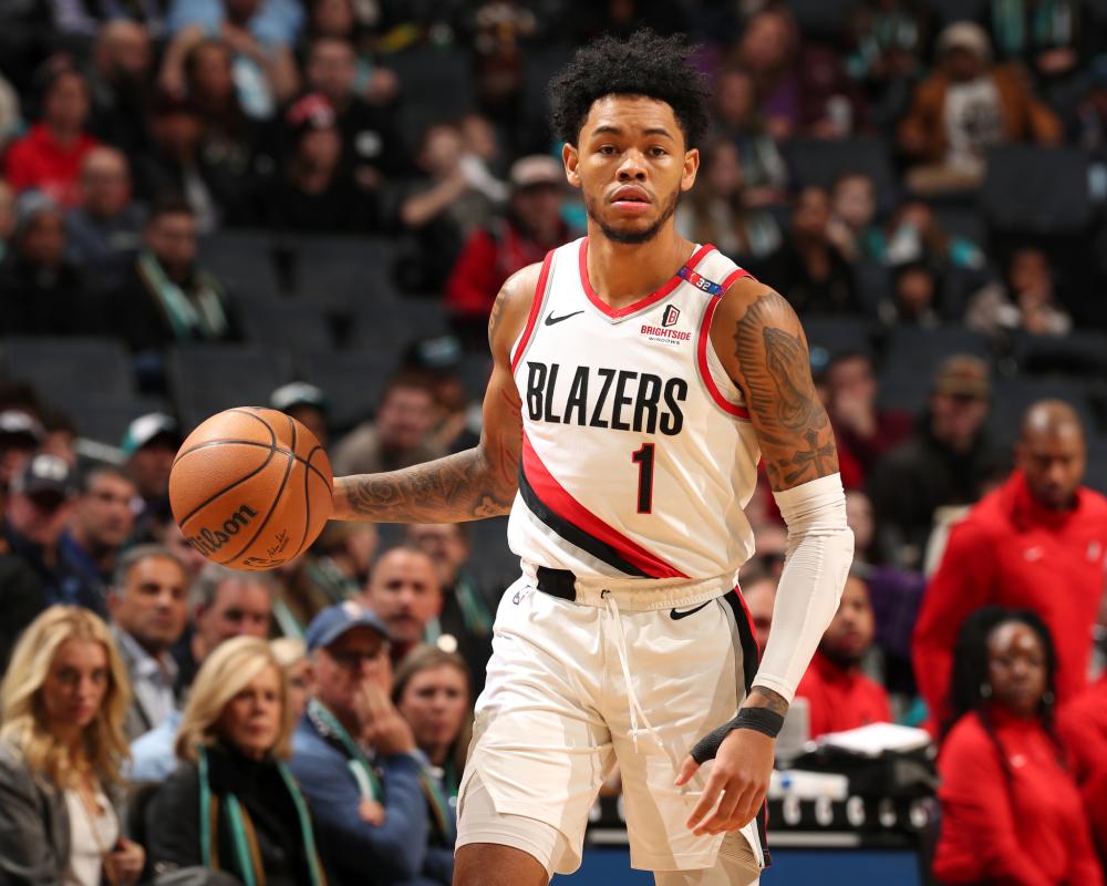 凸显出索博 凸显出索博