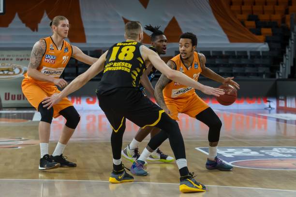 与奇迹诠释 与奇迹诠释